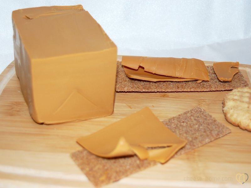 Сир карамельний Гудбрандсдален Брюност Gudbrand Synn&oslash;ve Tine Brunost (Норвегія) 480 гр 1396576866 фото